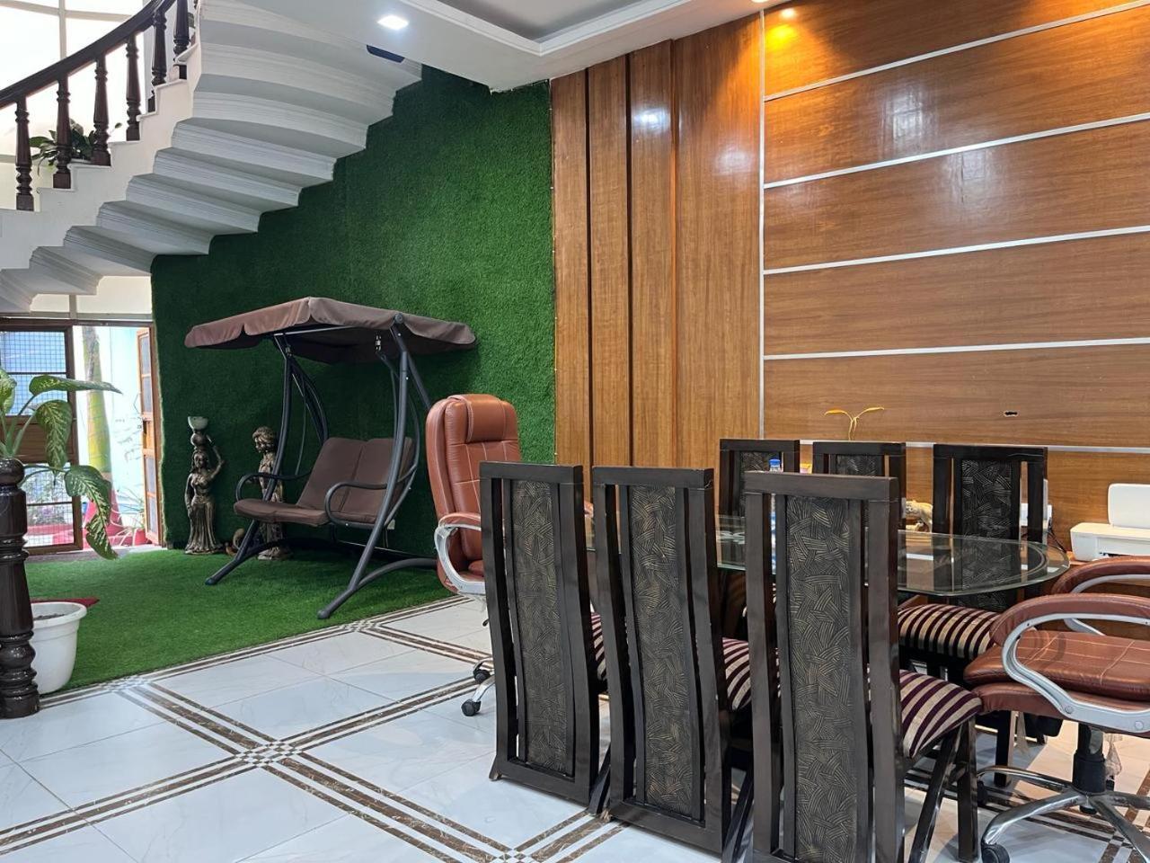 Shreshth Home Stay - Best Family Accommodation - 3Km From Har Ki Pauri, Haridwar, Uttarakhand エクステリア 写真