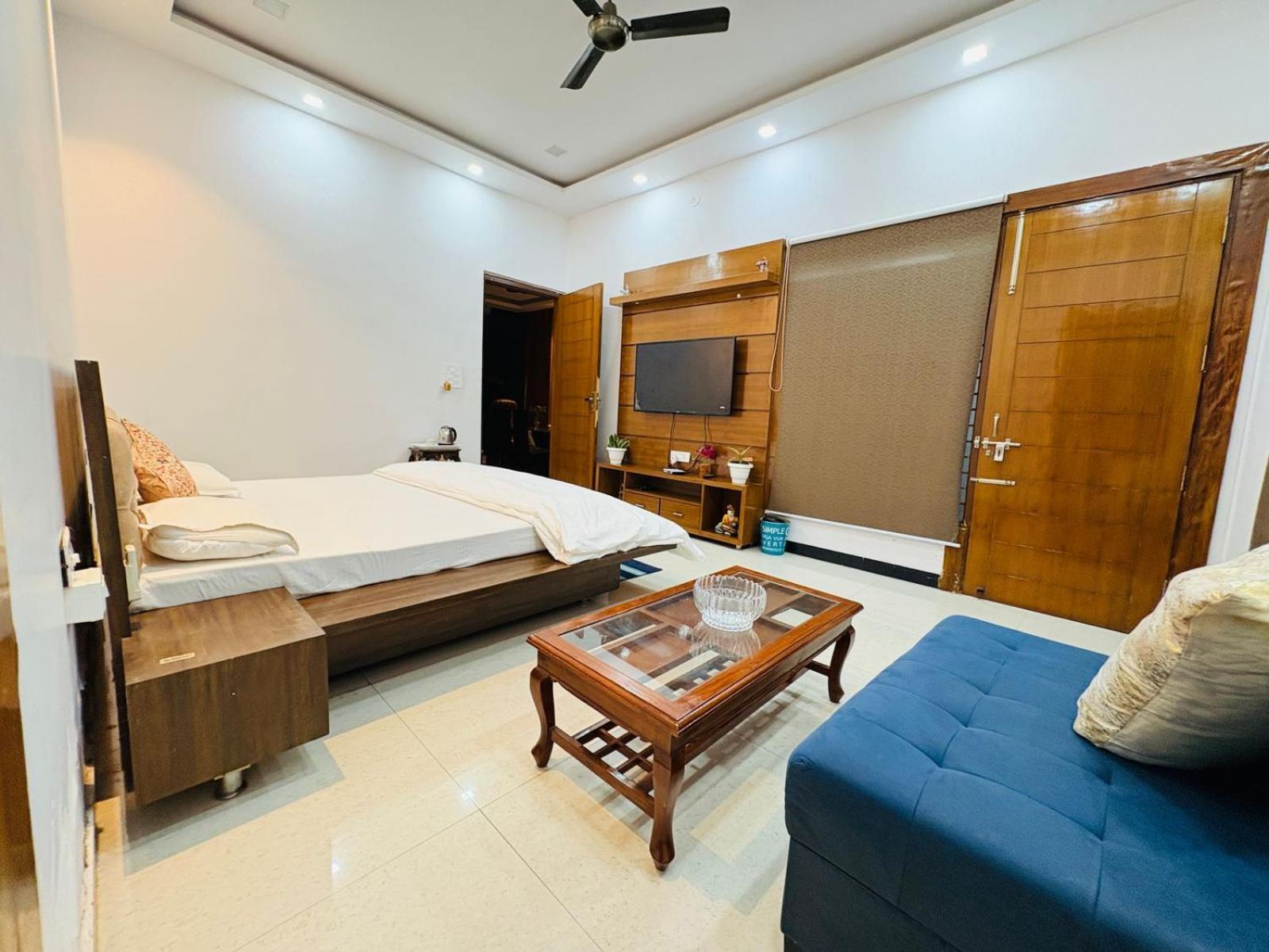 Shreshth Home Stay - Best Family Accommodation - 3Km From Har Ki Pauri, Haridwar, Uttarakhand エクステリア 写真